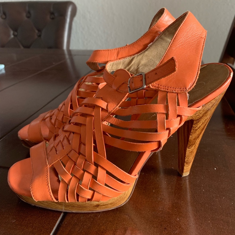Jessica Simpson Orange Aztec Heels